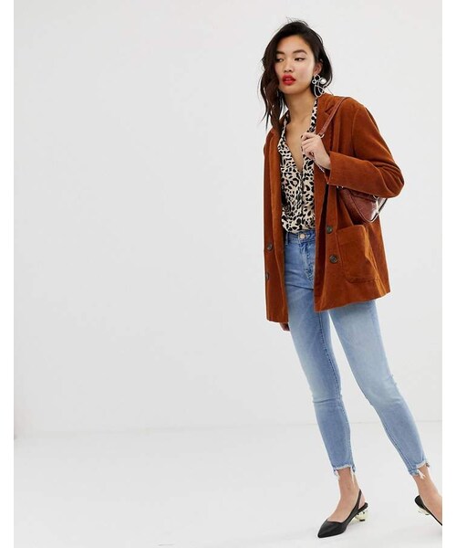 stradivarius（ストラディバリウス）の「Stradivarius skinny low waist jean in pale blue（デニムパンツ・レディース・Blue・Us 2）」の2枚目の写真