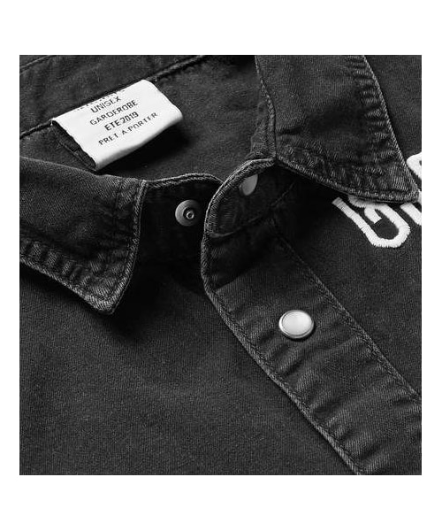 VETEMENTS（ヴェトモン）の「Vetements + Levi's Embroidered
