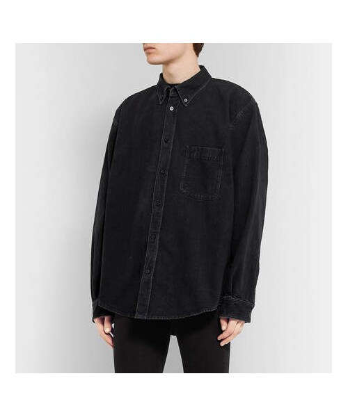 BALENCIAGA（バレンシアガ）の「Balenciaga Button-Down Collar Logo-Print Denim Shirt（シャツ/ブラウス・メンズ・Black・Eu37/Eu40/Eu39/Eu38/Eu41/Eu43）」の2枚目の写真