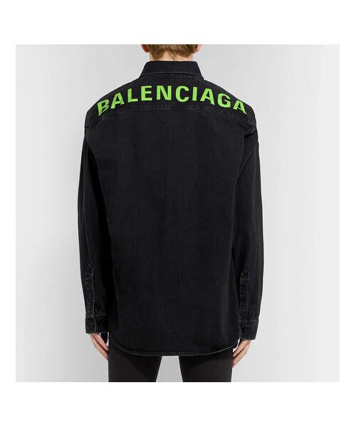 BALENCIAGA（バレンシアガ）の「Balenciaga Button-Down Collar Logo-Print Denim Shirt（シャツ/ブラウス・メンズ・Black・Eu37/Eu40/Eu39/Eu38/Eu41/Eu43）」の4枚目の写真
