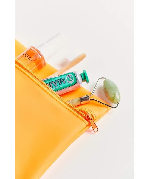 URBAN OUTFITTERS（アーバンアウトフィッターズ）の「Urban Outfitters So Jelly Makeup Bag（メイクブラシ）」 WEAR