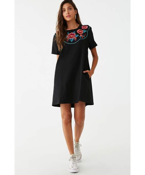 FOREVER 21(フォーエバー トゥエンティーワン)の「Forever 21 Embroidered T-Shirt Dress(ワンピース・レディース・Black・Small/Medium/Large)」の5枚目の写真