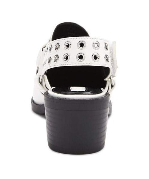 FOREVER 21（フォーエバー トゥエンティーワン）の「Forever 21 Grommet Strap Ankle Boots（ブーツ・レディース・White・10/5.5/6/7/7.5/8/9）」の4枚目の写真
