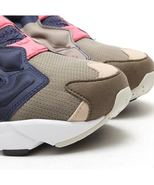 Reebok(リーボック)の「Reebok×Garb Store INSTA PUMP FURY NUTMEG/NAVY/MOODY PINK(LOW-CUT・メンズ・other・23.0cm/24.0cm/25.0cm/26.0cm/27.0cm/28.0cm/29.0cm)」の5枚目の写真