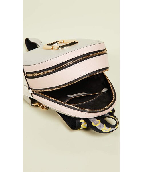 MARC JACOBS(マークジェイコブス)の「Marc Jacobs Pack Shot Marc Jacobs Backpack(バックパック/リュック・レディース・Beige・One Size)」の4枚目の写真