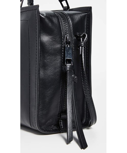 MARC JACOBS（マークジェイコブス）の「Marc Jacobs The Box Shopper 29 Bag（ショルダーバッグ・レディース・Black・One Size）」の4枚目の写真