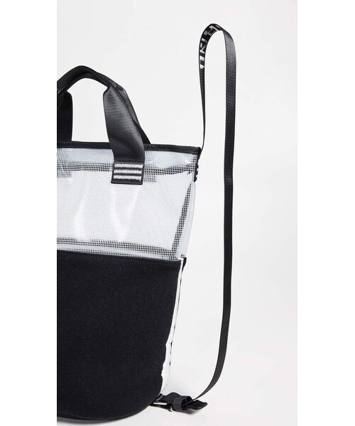 Acne Studios（アクネストゥディオズ）の「Acne Studios Admyral Tote 