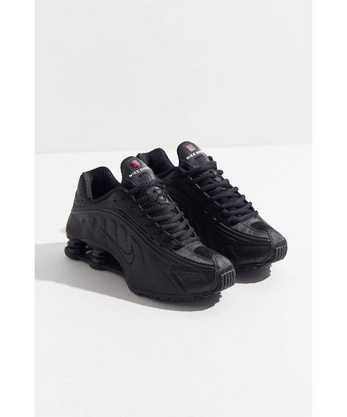 NIKE(ナイキ)の「Nike Shox R4 Sneaker(スニーカー・レディース・Black/Silver・5/6/6.5/7/7.5)」の6枚目の写真