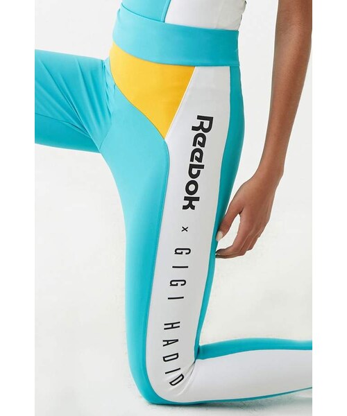FOREVER 21（フォーエバー トゥエンティーワン）の「Forever 21 Reebok