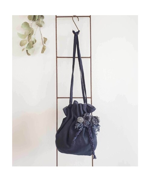 m.soeur（エムスール）の「リバーシブル巾着バッグ＊ Black（ハンドバッグ・レディース・その他）」の2枚目の写真