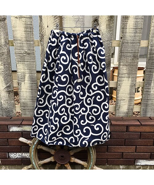 STORES.jp（ストアーズドットジェーピー）の「唐草柄スカート