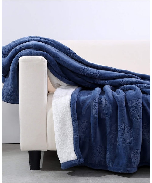 Berkshire（バークシャー）の「Berkshire Blanket & Home Co. Elephant Sherpa Throw