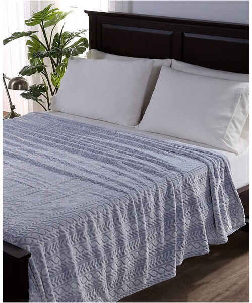 Berkshire（バークシャー）の「Berkshire Blanket & Home Co. Cozy Plush Cable Knit