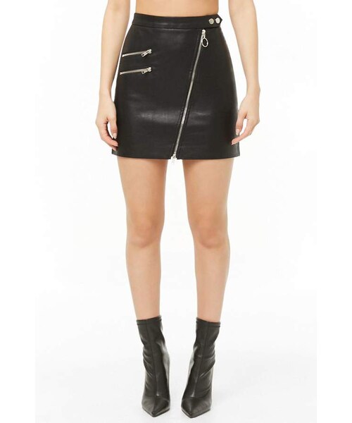 FOREVER 21(フォーエバー トゥエンティーワン)の「Forever 21 Faux Leather Mini Skirt(スカート・レディース・Black・Small)」の3枚目の写真
