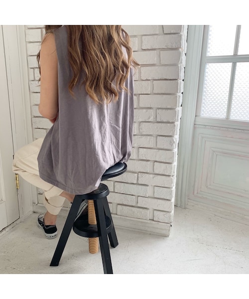 chocomee（チョコミー）の「Aラインタンクトップ（Tシャツ/カットソー・レディース・ホワイト/グレー/ブラック/ブラウン/グリーン・FREE）」の4枚目の写真