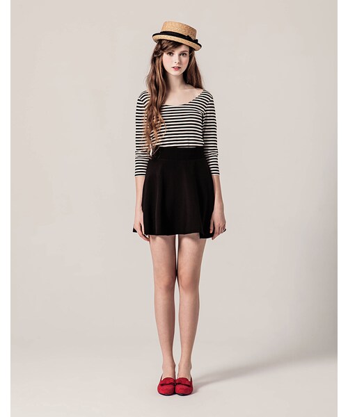 PAZZO（パッゾ）の「黑米條紋彈性上衣（トップス・レディース・黑米條・S/M/L）」の4枚目の写真