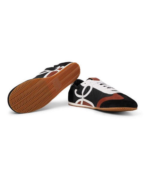 LOEWE（ロエベ）の「Loewe Leather And Suede-Trimmed Nylon