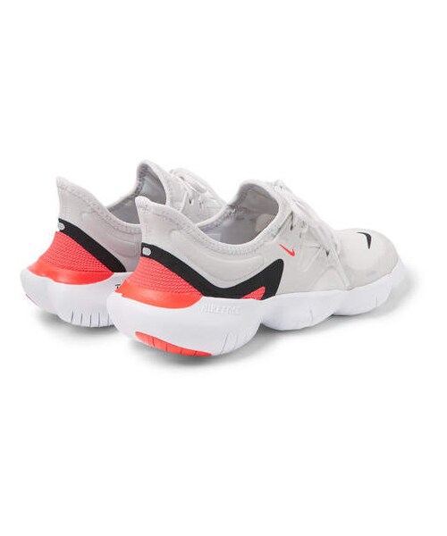 NIKE（ナイキ）の「Nike Running Free Rn 5.0 Mesh And Faux Suede Running Sneakers（スニーカー・メンズ・White・Us9/Us11/Us9.5/Us10/Us11.5/Us10.5/Us12/Us13/Us7/Us7.5/Us8）」の5枚目の写真