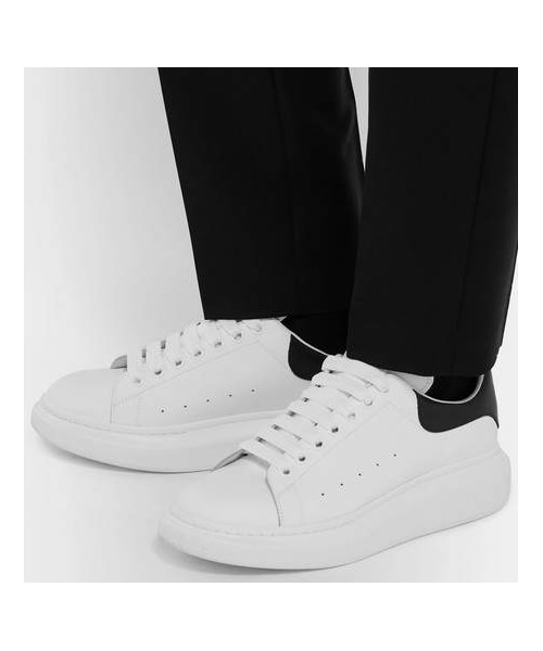 Alexander McQueen(アレキサンダーマックイーン)の「Alexander McQueen Exaggerated-Sole Leather Sneakers(スニーカー・メンズ・White・Eu44/Eu40/Eu45/Eu44.5/Eu41/Eu42.5/Eu43/Eu42/Eu39)」の5枚目の写真