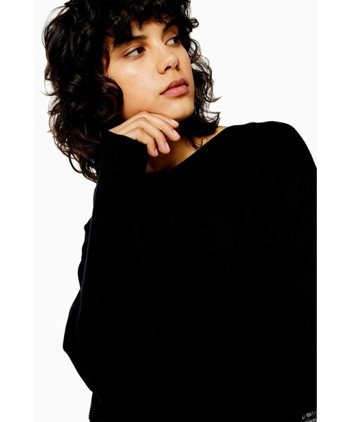 TOPSHOP（トップショップ）の「Topshop Bonded Boxy V Neck Jumper（ニット/セーター・レディース・Black・S/L/XS/M/XL）」の2枚目の写真