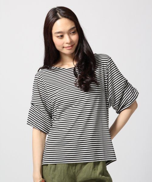 GLOBAL WORK(グローバルワーク)の「ソデタックプルオーバー半袖(トップス・レディース・ホワイト06/ボーダー08/ブラック09/グレー15・S/M/L)」の4枚目の写真