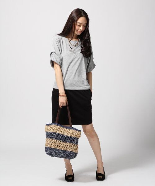 GLOBAL WORK(グローバルワーク)の「ソデタックプルオーバー半袖(トップス・レディース・ホワイト06/ボーダー08/ブラック09/グレー15・S/M/L)」の8枚目の写真