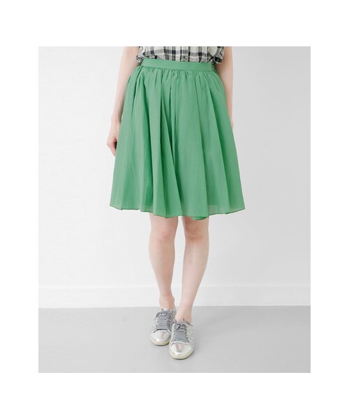 URBAN RESEARCH(アーバンリサーチ)の「トリアセローンギャザースカート(スカート・レディース・WHITE/BLACK/GREEN・FREE)」の11枚目の写真