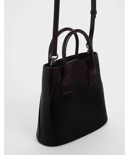 CHARLES & KEITH（チャールズ & キース）の「Leather Boxy Bucket Bag（バッグ・レディース・Black/Cognac/Prune/Blush・M）」の3枚目の写真