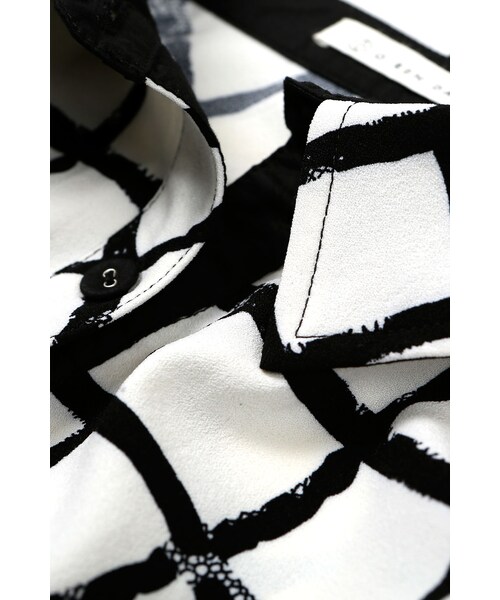 ORENDA（オレンダ）の「慵懶感男朋友風長版襯衫（トップス・レディース・白底印花・S/M/L/XL）」の7枚目の写真