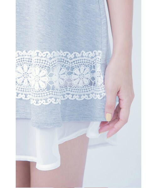 ORENDA（オレンダ）の「雪紡公主袖典雅緹花傘狀洋裝（トップス・レディース・藍紫/麻灰・S/M/L）」の13枚目の写真