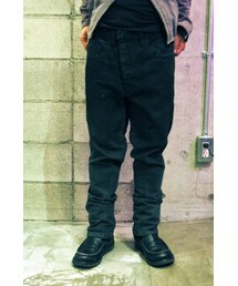 SIVA（シヴァ）の「5P BACKWARD BANANA テーパードパンツ