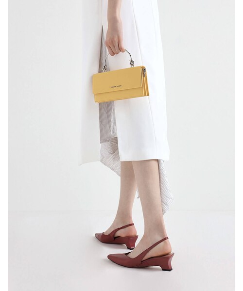 CHARLES & KEITH(チャールズ & キース)の「Demi Metal Top Handle Long Wallet(バッグ・レディース・Black/Red/Yellow/Grey・XS)」の4枚目の写真