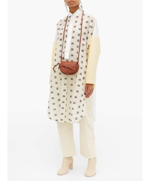 LOEWE（ロエベ）の「Loewe - Gate Mini Leather Cross Body Bag - Womens - Brown（ショルダーバッグ・レディース・Brown・One Size）」の3枚目の写真