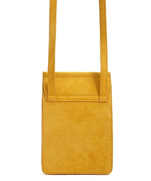 FOREVER 21（フォーエバー トゥエンティーワン）の「Forever 21 Faux Suede O-Ring Crossbody（ショルダーバッグ・レディース・Yellow・One Size）」の2枚目の写真
