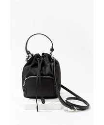 FOREVER 21 | Forever 21 Woven Bucket Bag(ショルダーバッグ)