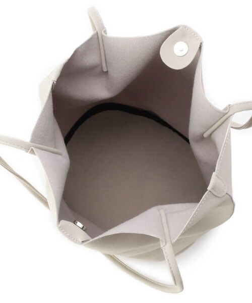 OZOC（オゾック）の「ヌバック風フェイクレザーバケツトートバッグ（バッグ・レディース・グレー(012)/ライトグリーン(021)/ベージュ(052)/ブラック(019)/ブラウン(042)/グレー(パイソン柄)(112)・00）」の12枚目の写真