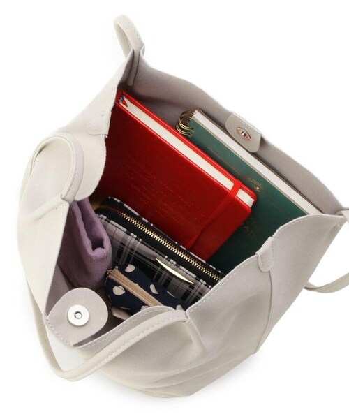 OZOC（オゾック）の「ヌバック風フェイクレザーバケツトートバッグ（バッグ・レディース・グレー(012)/ライトグリーン(021)/ベージュ(052)/ブラック(019)/ブラウン(042)/グレー(パイソン柄)(112)・00）」の13枚目の写真