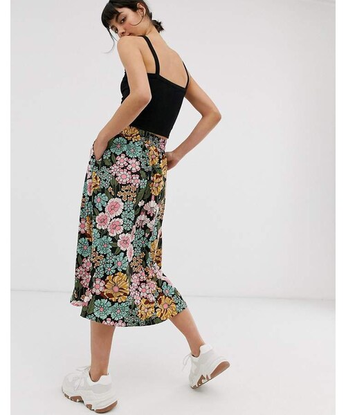 MONKI（モンキ）の「Monki floral print button through midi skirt（スカート・レディース・Multi・Us 0/XS/M/L/XL）」の4枚目の写真