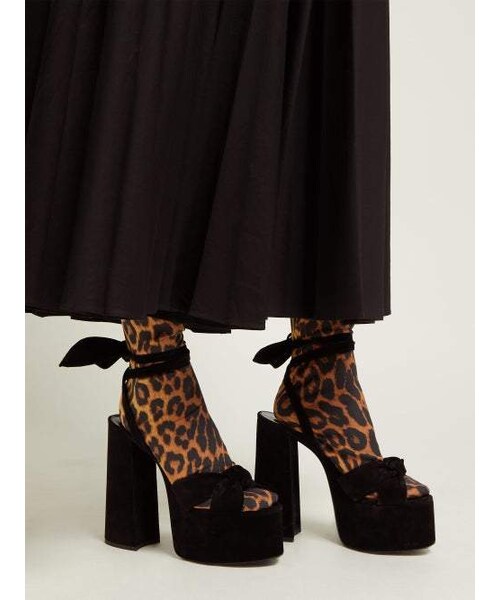 グッチGUCCIヒョウ柄ファー装飾付きハイヒール GUCCI（グッチ）の「Gucci - Leopard Print Silk Blend Tights