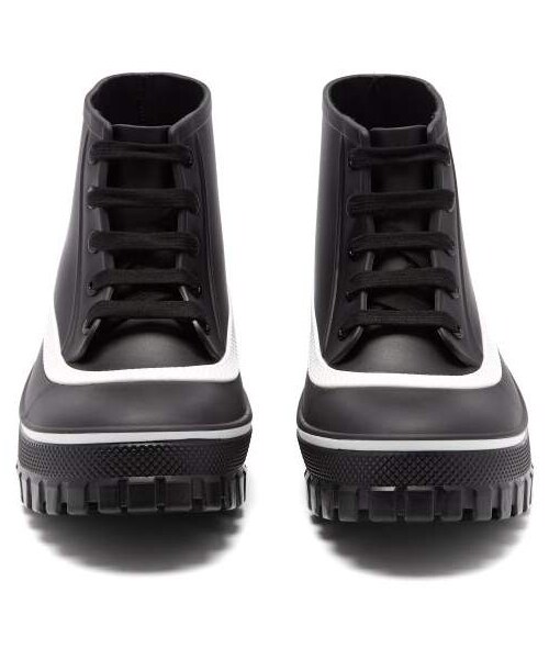 GIVENCHY(ジバンシイ)の「Givenchy - Glaston Lace Up Rubber Rain Boots - Womens - Black(ブーツ・レディース・Black・37.5 Eu/it/38 Eu/it/38.5 Eu/it/39 Eu/it/39.5 Eu/it/40 Eu/it/40.5 Eu/it/41 Eu/it/35 Eu/it/35.5 Eu/it/36 Eu/it/36.5 Eu/it/37 Eu/it)」の4枚目の写真