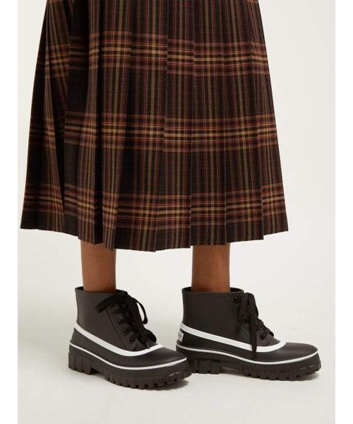 GIVENCHY(ジバンシイ)の「Givenchy - Glaston Lace Up Rubber Rain Boots - Womens - Black(ブーツ・レディース・Black・37.5 Eu/it/38 Eu/it/38.5 Eu/it/39 Eu/it/39.5 Eu/it/40 Eu/it/40.5 Eu/it/41 Eu/it/35 Eu/it/35.5 Eu/it/36 Eu/it/36.5 Eu/it/37 Eu/it)」の3枚目の写真