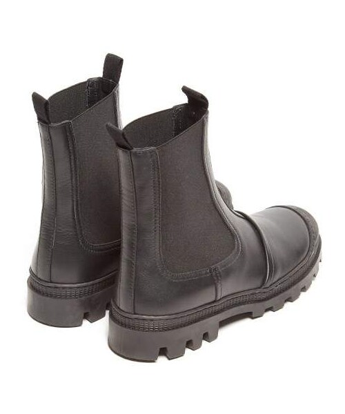 LOEWE(ロエベ)の「Loewe - Tread Sole Leather Ankle Boots - Womens - Black(ブーツ・レディース・Black・35 Eu/it/36 Eu/it/37 Eu/it/38 Eu/it/39 Eu/it/40 Eu/it/41 Eu/it)」の4枚目の写真