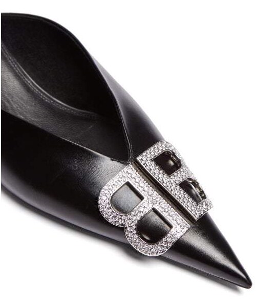 BALENCIAGA（バレンシアガ）の「Balenciaga - Bb Crystal Embellished Leather Mules - Womens - Black（サンダル・レディース・Black・35 Eu/it/35.5 Eu/it/36 Eu/it/36.5 Eu/it/37 Eu/it/37.5 Eu/it/38 Eu/it/38.5 Eu/it/39 Eu/it/39.5 Eu/it/40 Eu/it/40.5 Eu/it/41 Eu/it/41.5 Eu/it）」の5枚目の写真