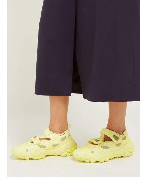 Acne Studios（アクネストゥディオズ）の「Acne Studios - Bryz Velcro Strap Suede Trainers - Womens - Yellow White（スニーカー・レディース・White・35 Eu/it/36 Eu/it/37 Eu/it/38 Eu/it/39 Eu/it/40 Eu/it/41 Eu/it）」の5枚目の写真