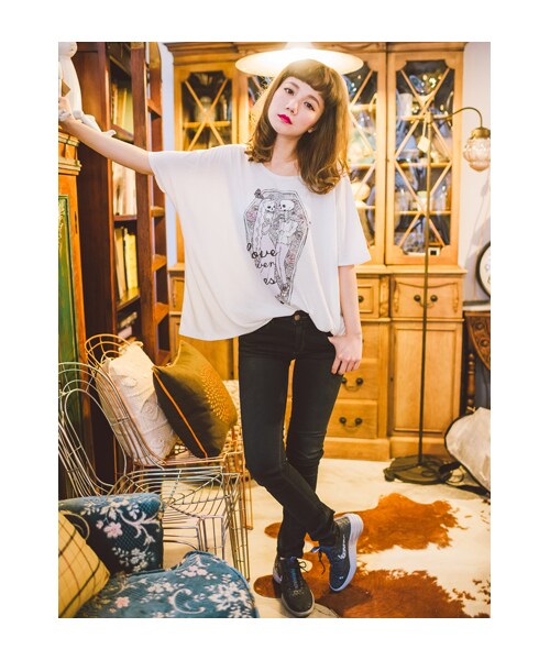 lazybone（レイジーボーン）の「Love never dies（トップス・レディース・白色・F）」の4枚目の写真