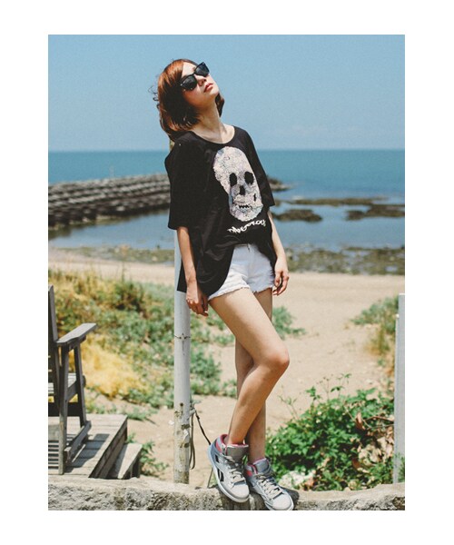 lazybone（レイジーボーン）の「Dangerous（トップス・レディース・黑色・F）」の4枚目の写真