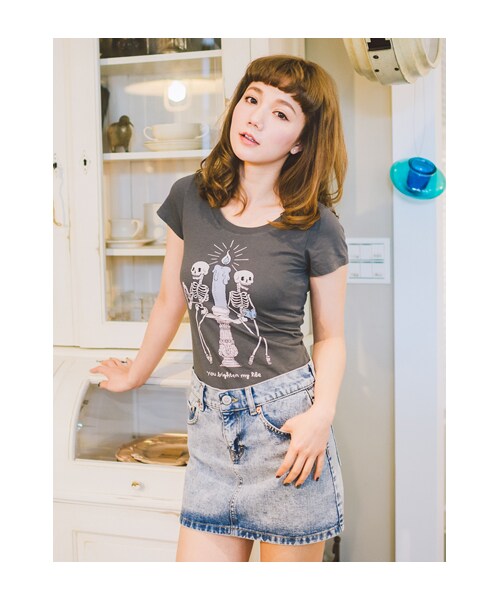 lazybone(レイジーボーン)の「Brighten my life(トップス・レディース・深灰色・S/M/L)」の1枚目の写真