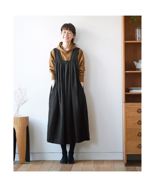 Sunny clouds（サニークラウズ）の「サニークラウズ ポンチなパーカー〈レディース〉キャメル（レディースファッション > トップス > パーカー・トレーナー・レディース・ブラウン・（身幅78/総丈67cm）/（身幅71/総丈65cm）/（身幅74/総丈65cm）/（身幅71/総丈68cm）/（身幅68/総丈65cm）/（身幅68/総丈62cm）/（身幅68/総丈68cm））」の3枚目の写真