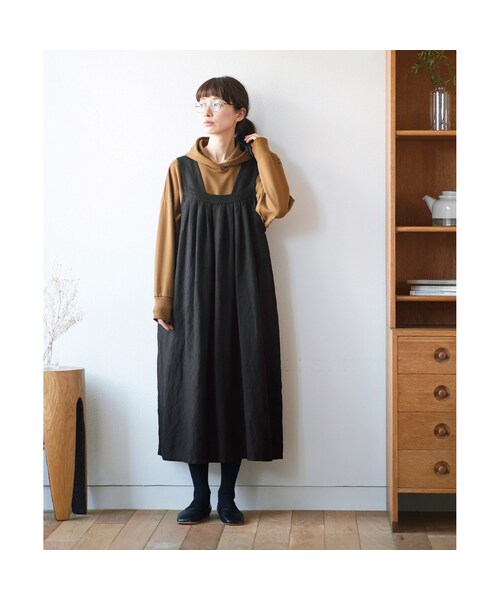 Sunny clouds（サニークラウズ）の「サニークラウズ ポンチなパーカー〈レディース〉キャメル（レディースファッション > トップス > パーカー・トレーナー・レディース・ブラウン・（身幅78/総丈67cm）/（身幅71/総丈65cm）/（身幅74/総丈65cm）/（身幅71/総丈68cm）/（身幅68/総丈65cm）/（身幅68/総丈62cm）/（身幅68/総丈68cm））」の4枚目の写真