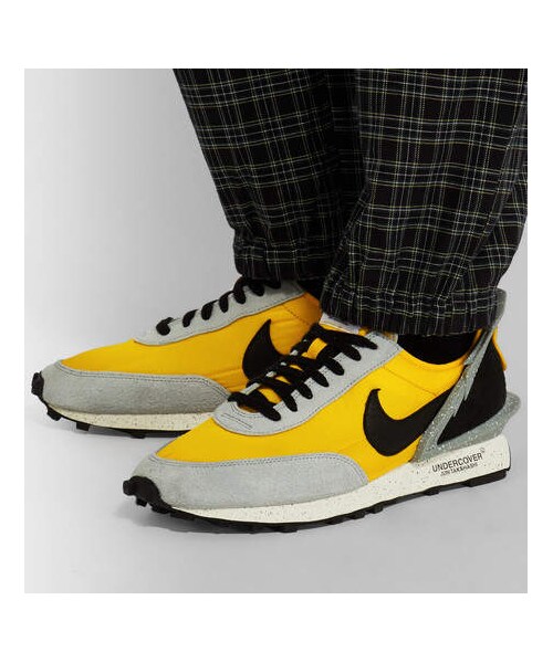 NIKE（ナイキ）の「Nike + Undercover Daybreak Leather-Trimmed Nylon And Suede Sneakers（スニーカー・メンズ・Yellow・Us13/Us11.5/Us12/Us10/Us11/Us10.5）」の3枚目の写真